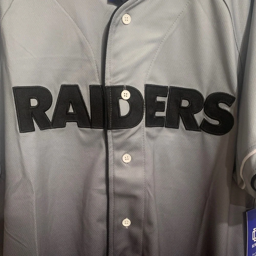 NFL Raiders Gray and Black Gradient Jersey - Picture 6 of 10